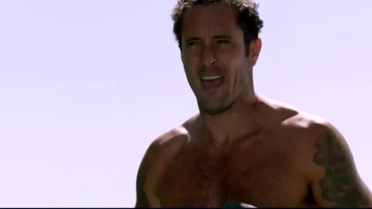 Hawaii Five-0 - s02e06 online - Najserialyco cz/sk