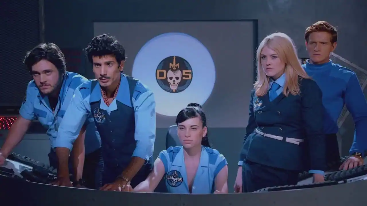 Danger 5. Опасная пятёрка (2011). Опасны 5. Danger 5. Опасная пятёрка (2011).